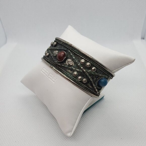 Vintage Silver Cuff Bracelet with Stones & Design - Picture 3 of 6